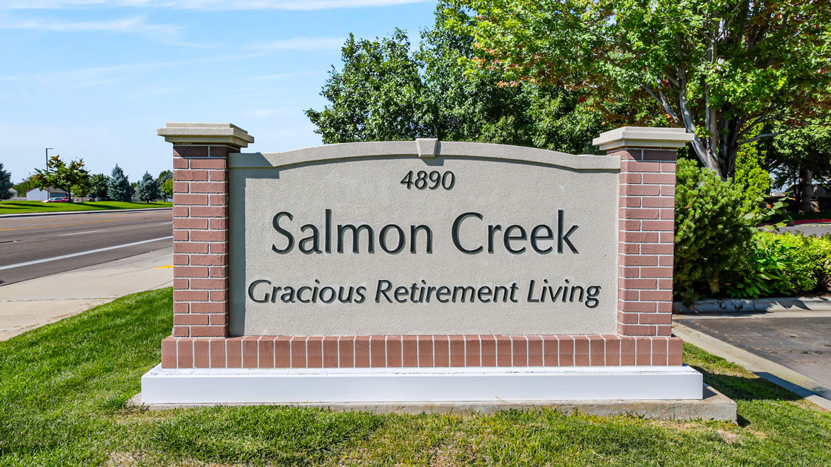 Residents enjoying time together at Salmon Creek